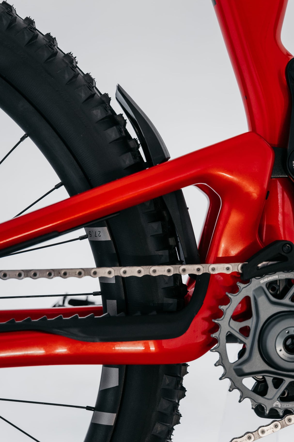 Nukeproof Giga 290/297 Carbon Pro Enduro Bike