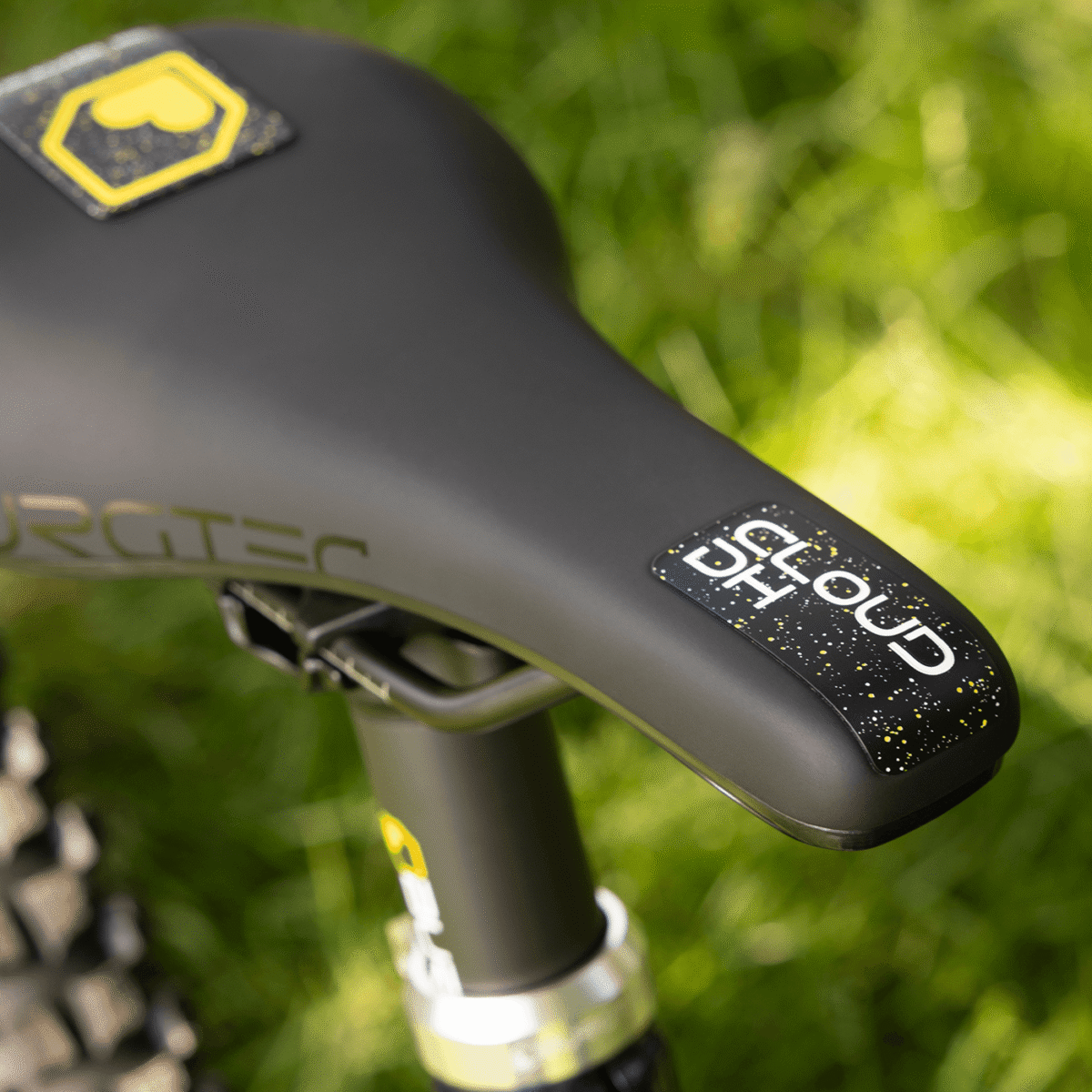 Burgtec Cloud DH Saddle