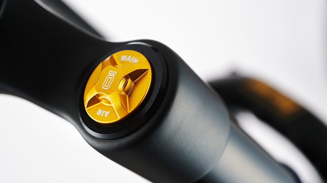 Ohlins RXF38 M.2 Air TTX18 Fork