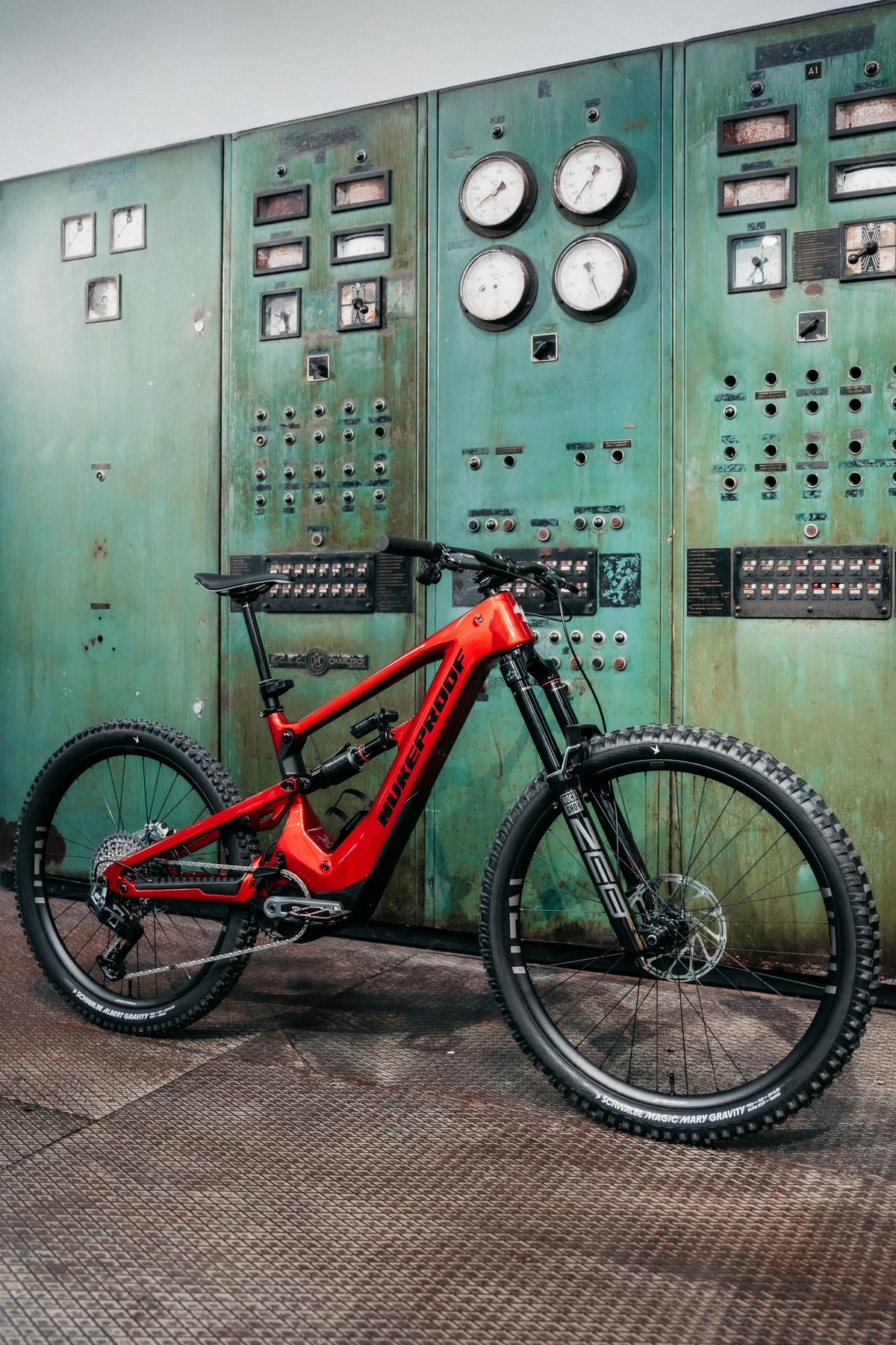 Nukeproof Megawatt 297 Carbon Pro Enduro E-Bike
