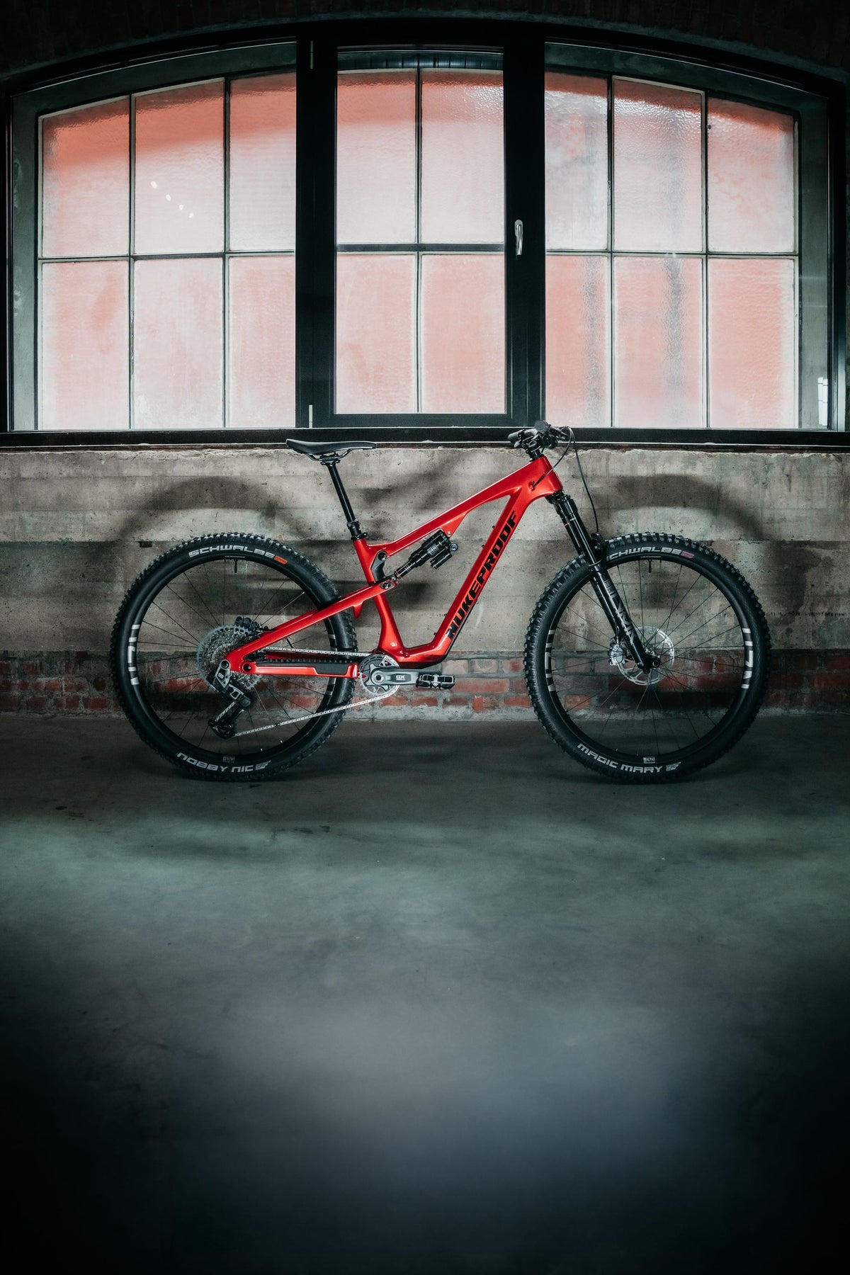 Nukeproof Reactor 290 Carbon Pro Trail Bike